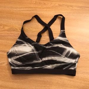 VS sports bra